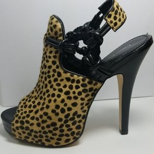 🎁Calvin Klein Cheetah Print Platform Heel 7
